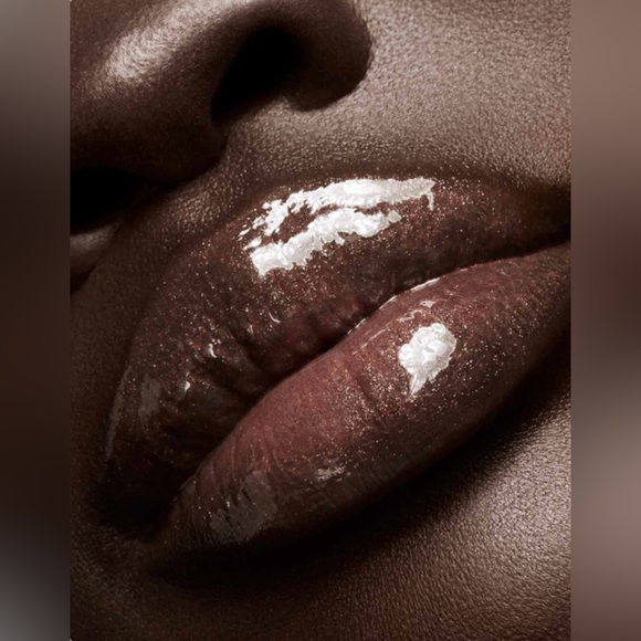 FENTY BEAUTY Gloss Bomb Universal Lip Luminizer - Picture 11 of 12